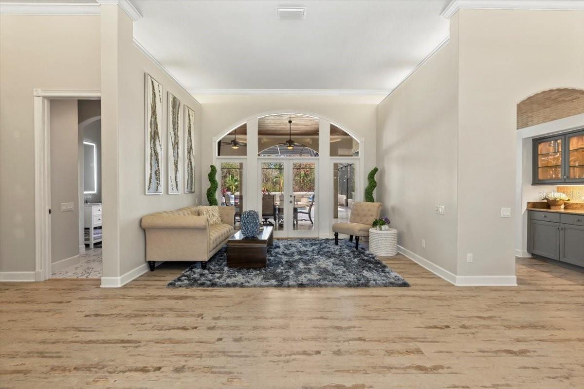 Image 6 of 83 For 37 Lionspaw Grand