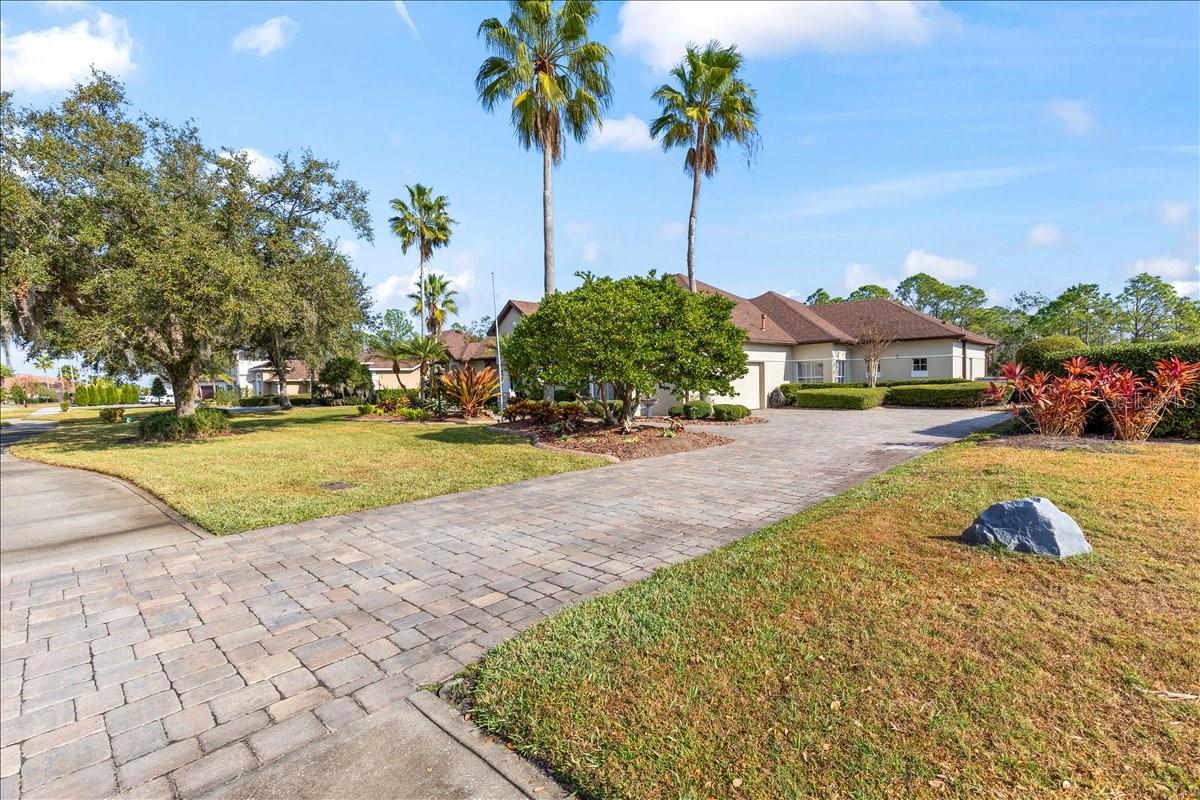 Image 76 of 83 For 37 Lionspaw Grand