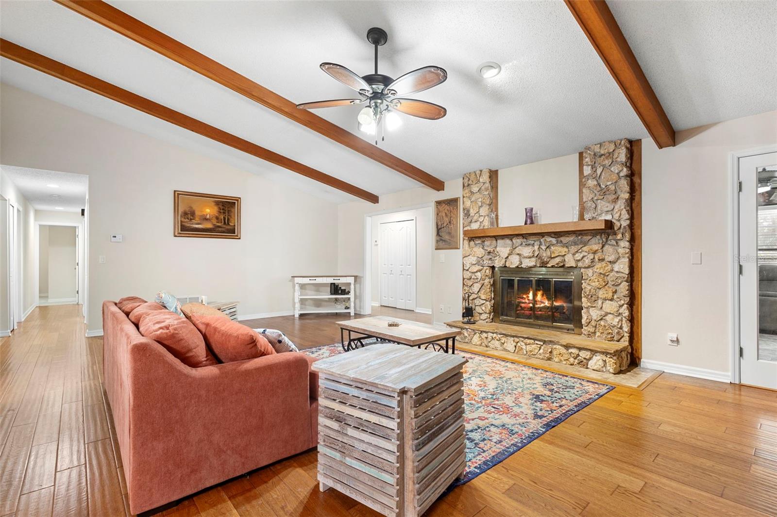 Image 10 of 39 For 317 Oak Fern Circle