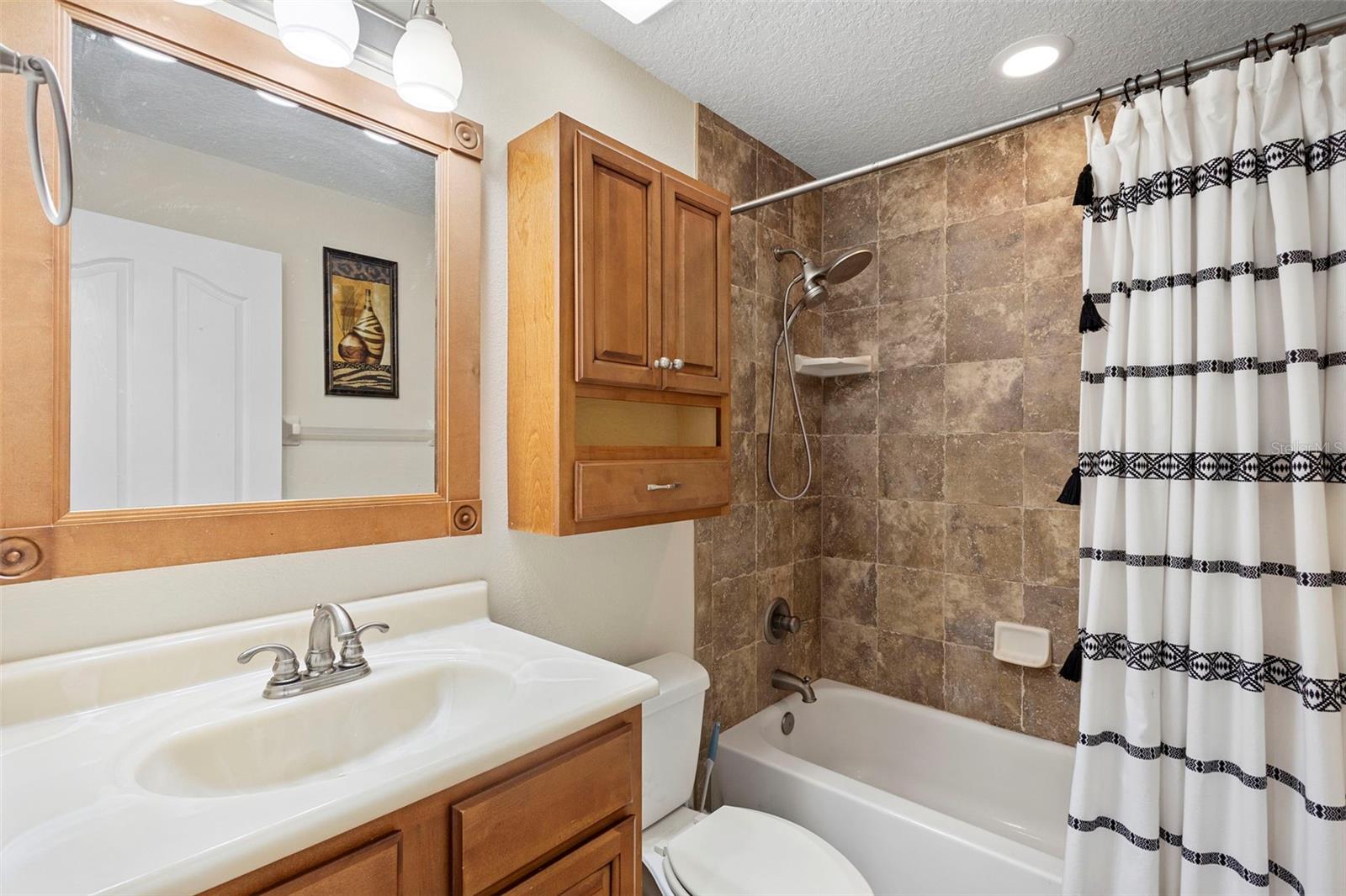 Image 33 of 39 For 317 Oak Fern Circle