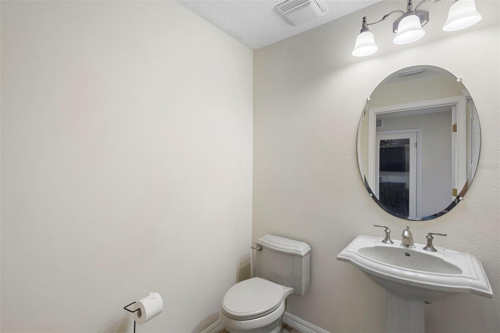 Image 34 of 39 For 317 Oak Fern Circle