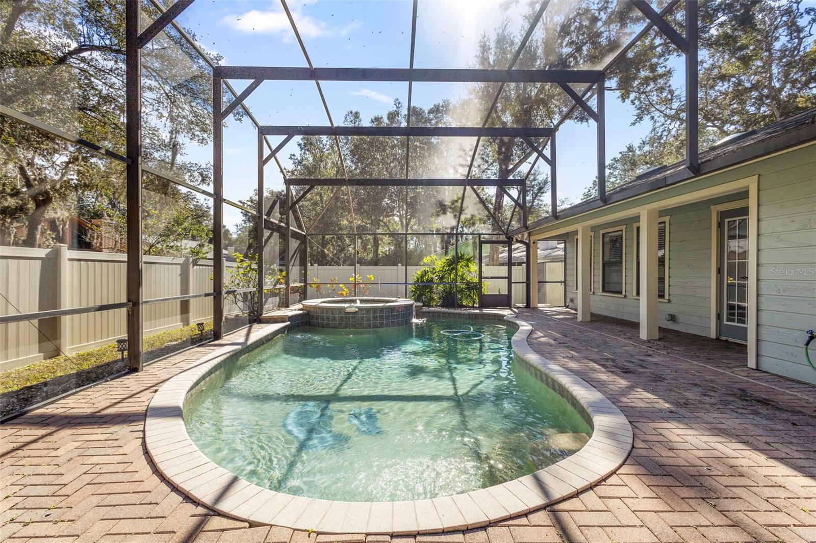 Image 36 of 39 For 317 Oak Fern Circle