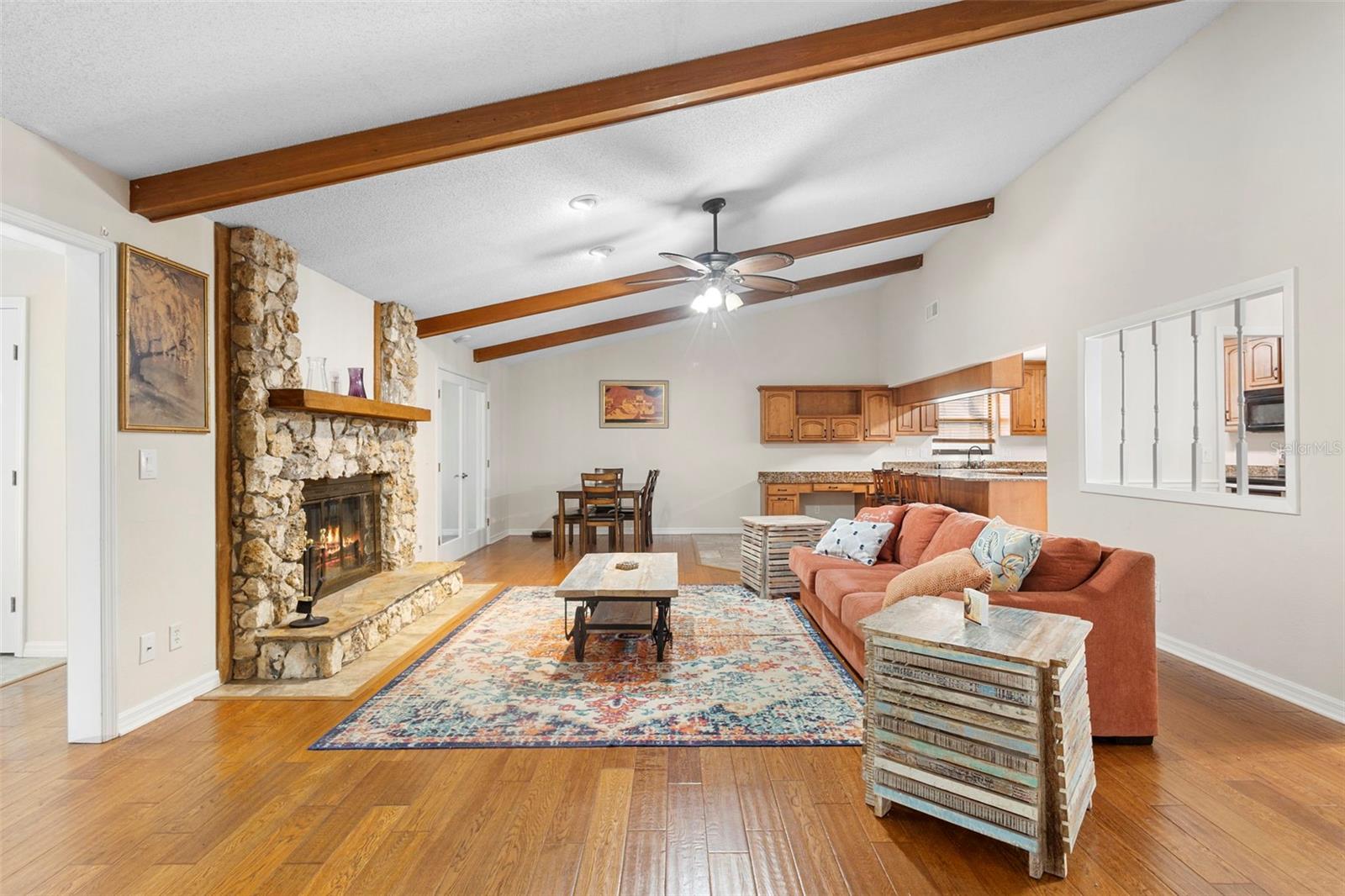 Image 7 of 39 For 317 Oak Fern Circle