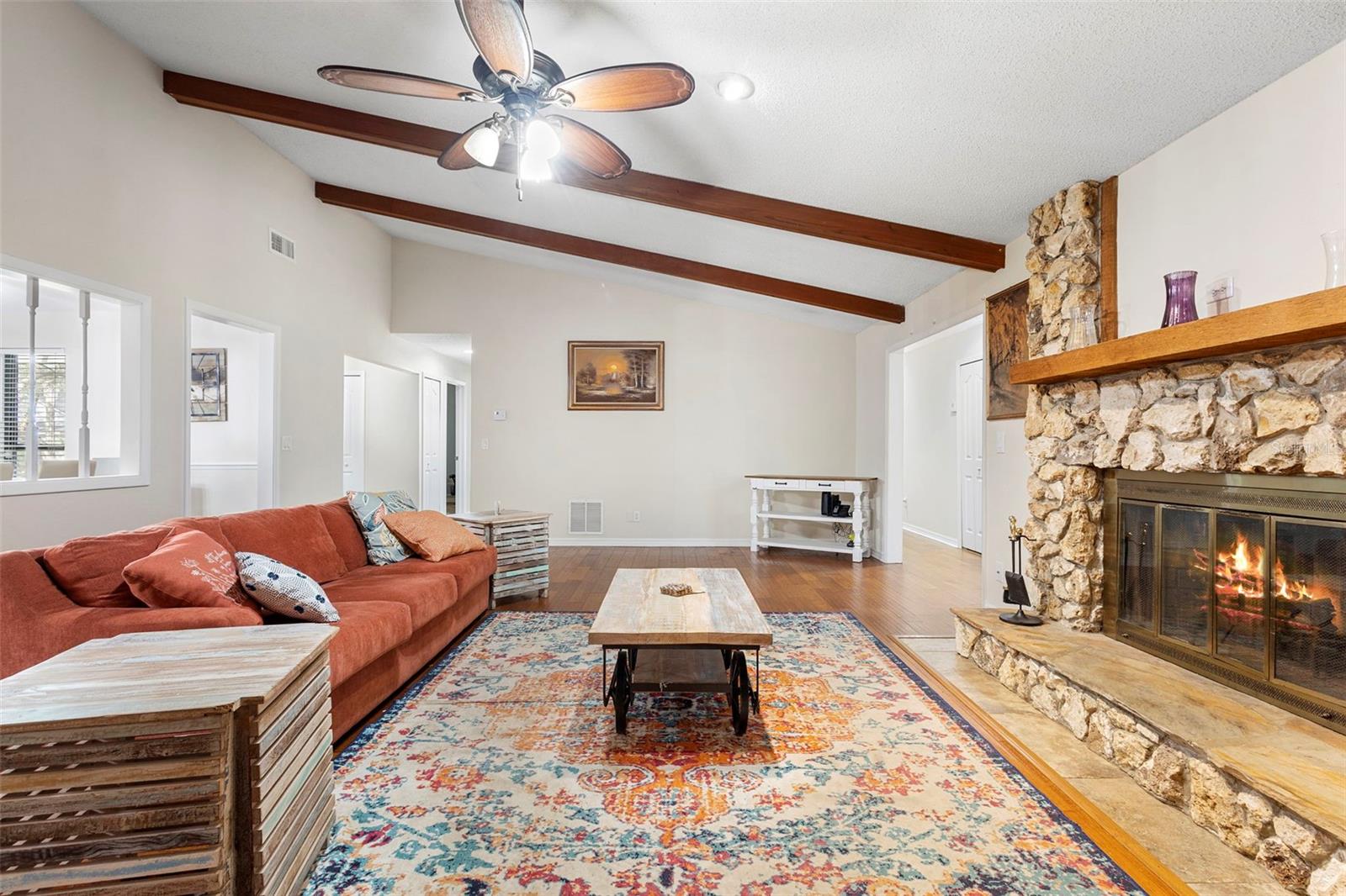 Image 9 of 39 For 317 Oak Fern Circle