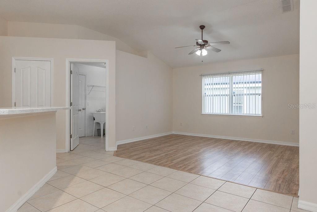 Image 8 of 19 For 174 Crystal Oak Drive