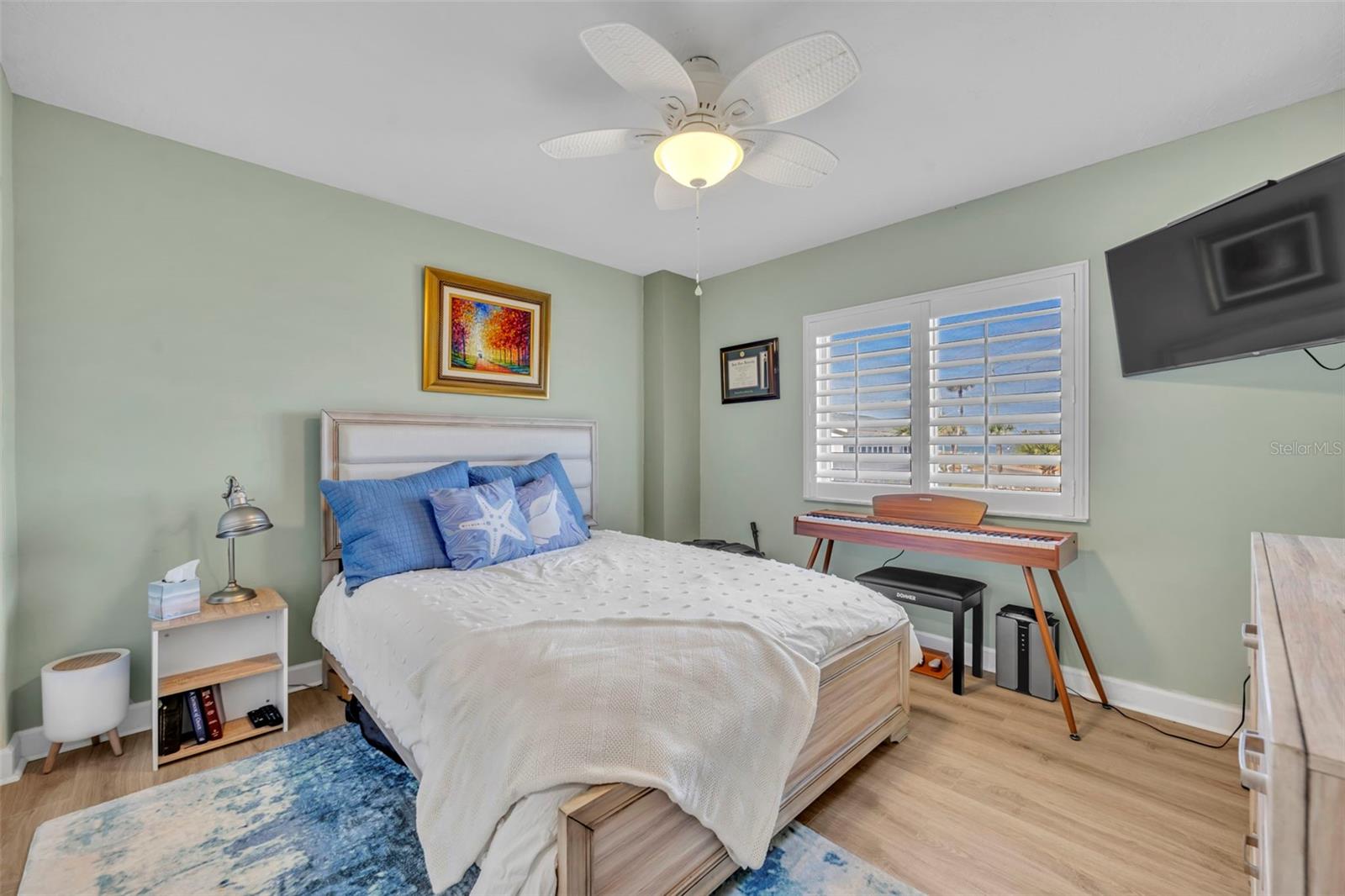 Image 16 of 33 For 2860 Ocean Shore Boulevard 206