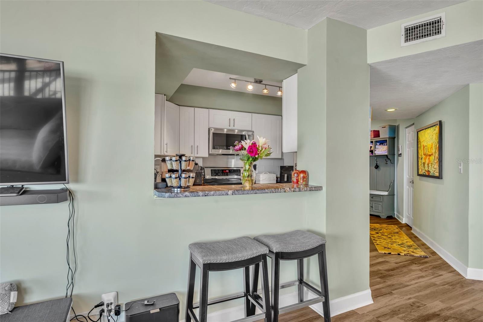 Image 8 of 33 For 2860 Ocean Shore Boulevard 206