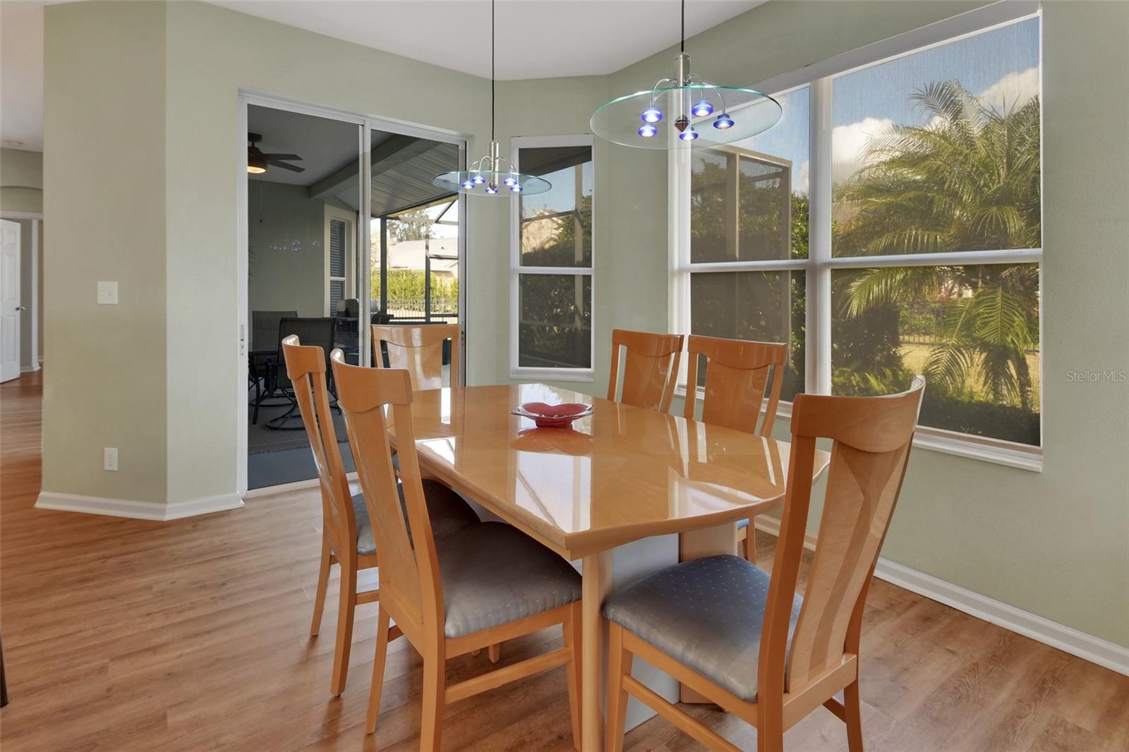 Image 10 of 52 For 114 Aldworth Way