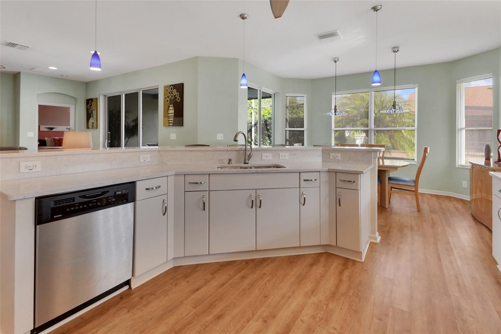 Image 12 of 52 For 114 Aldworth Way