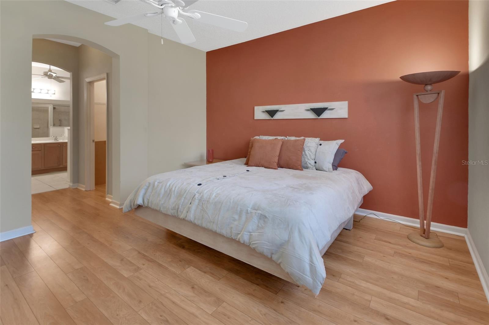 Image 16 of 52 For 114 Aldworth Way