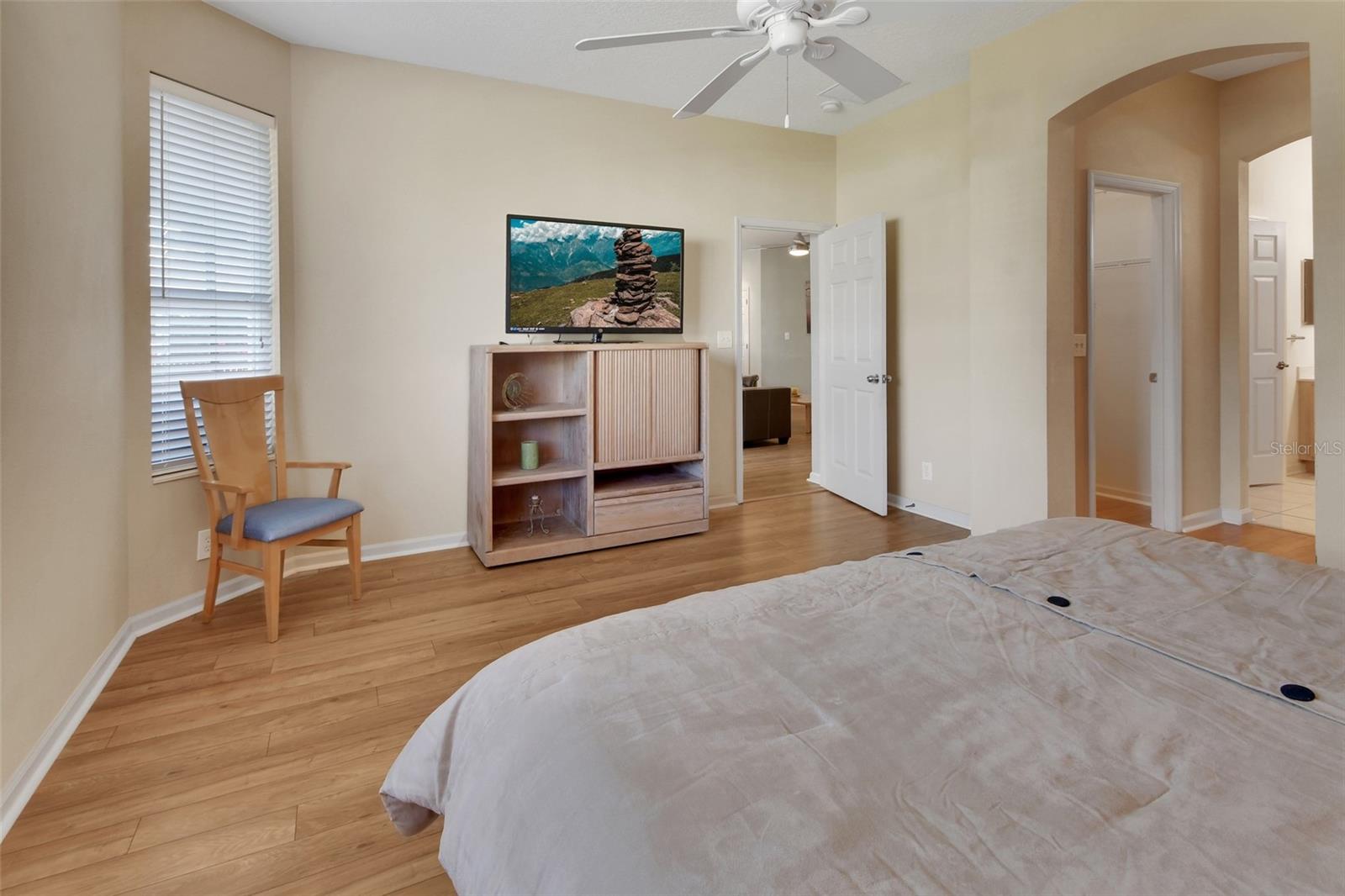 Image 17 of 52 For 114 Aldworth Way