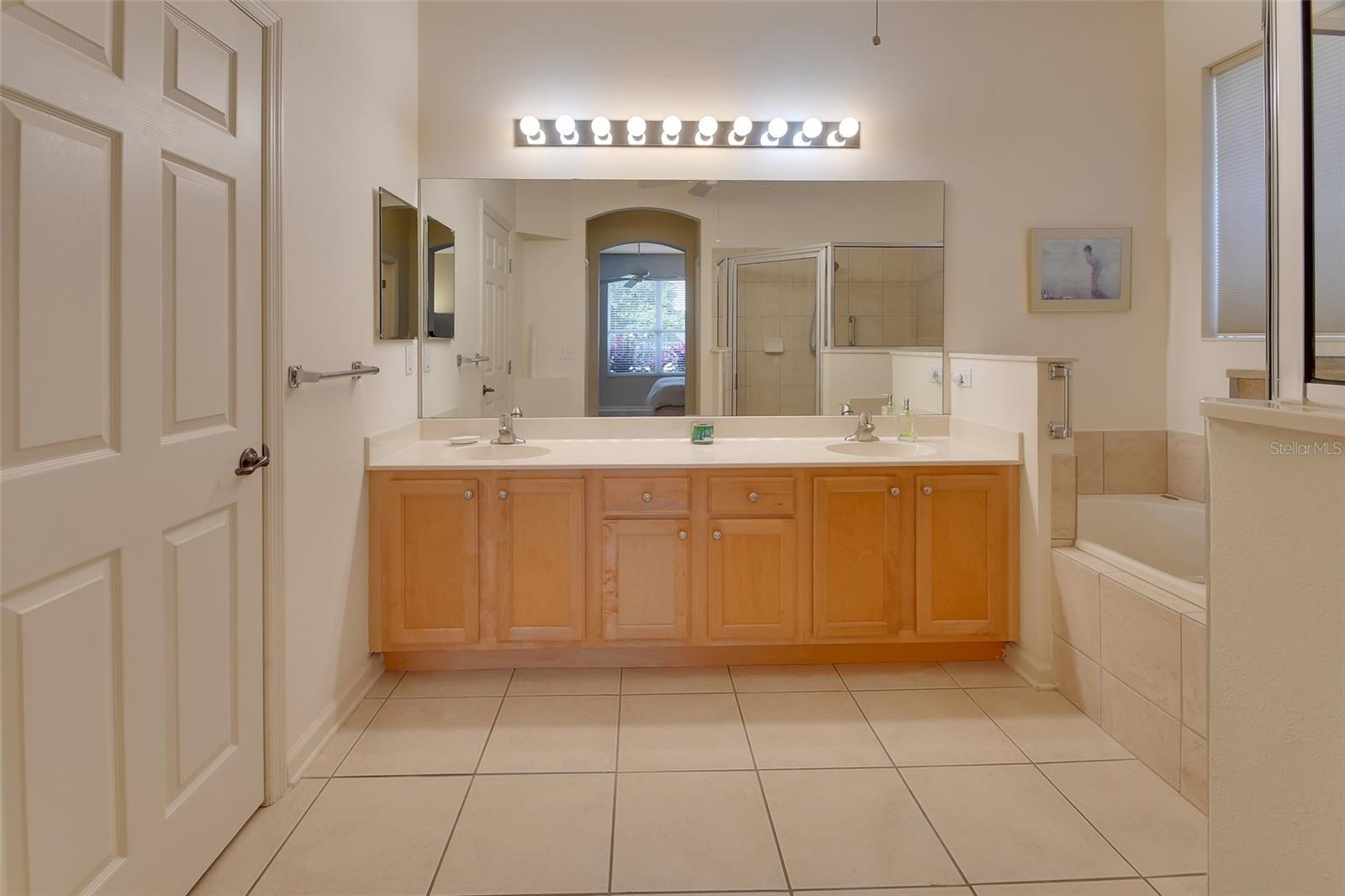 Image 18 of 52 For 114 Aldworth Way