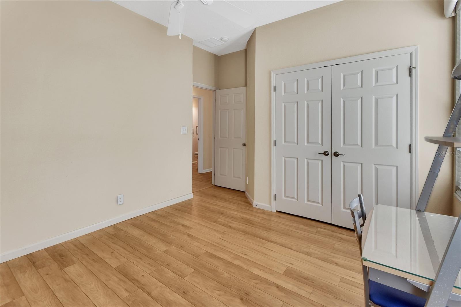 Image 23 of 52 For 114 Aldworth Way