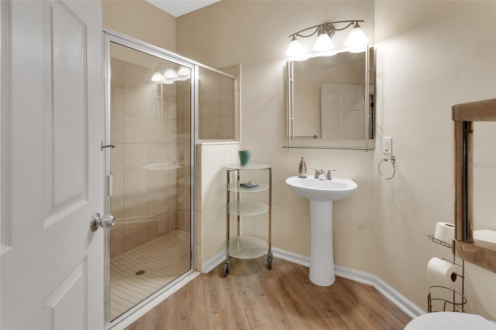 Image 24 of 52 For 114 Aldworth Way