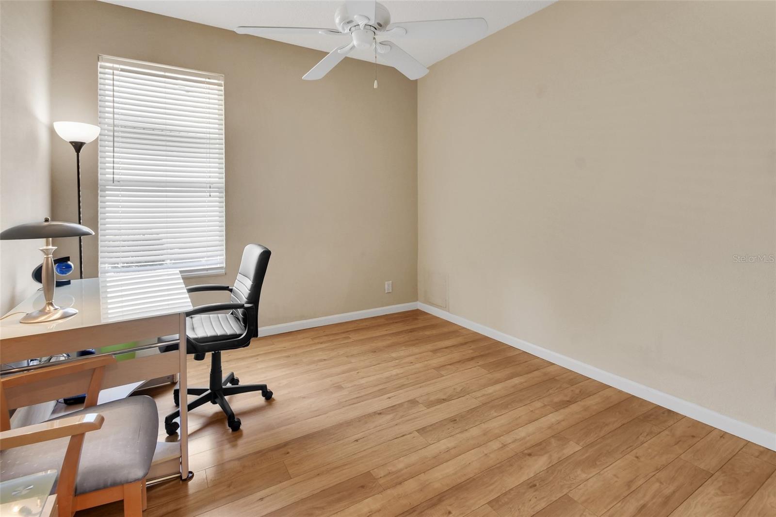 Image 25 of 52 For 114 Aldworth Way