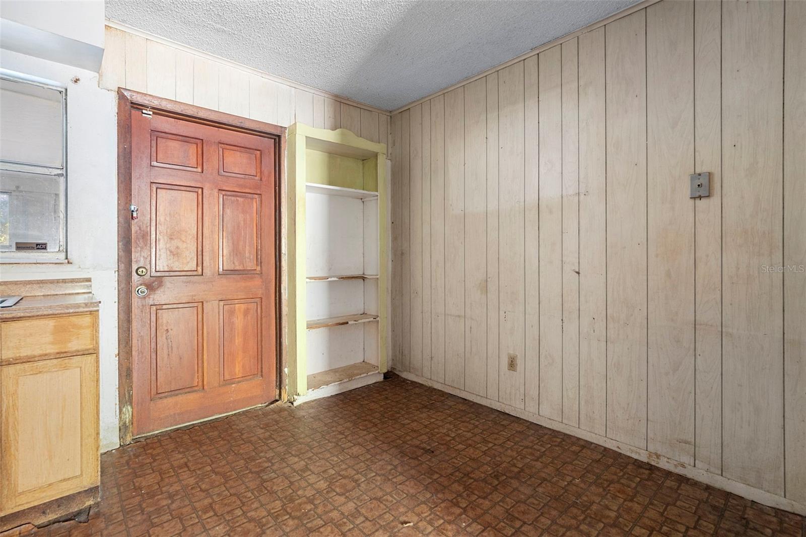 Image 20 of 48 For 298 Nursery Street