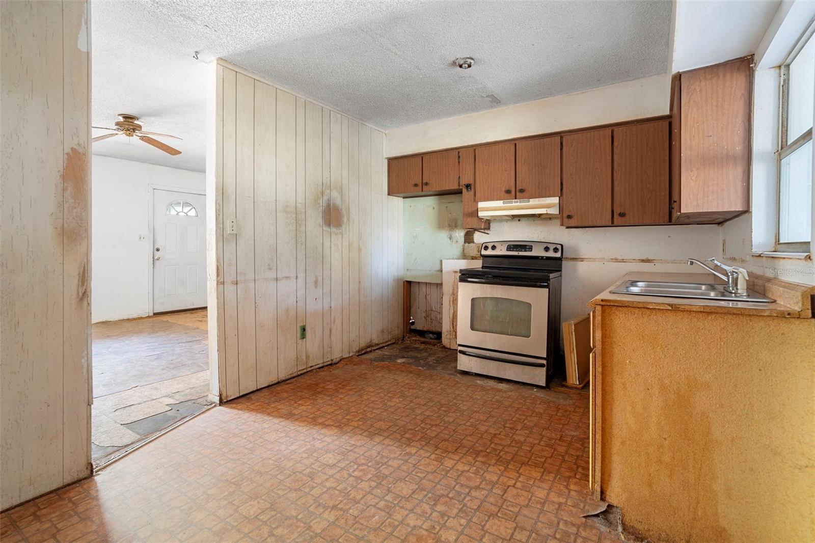 Image 22 of 48 For 298 Nursery Street