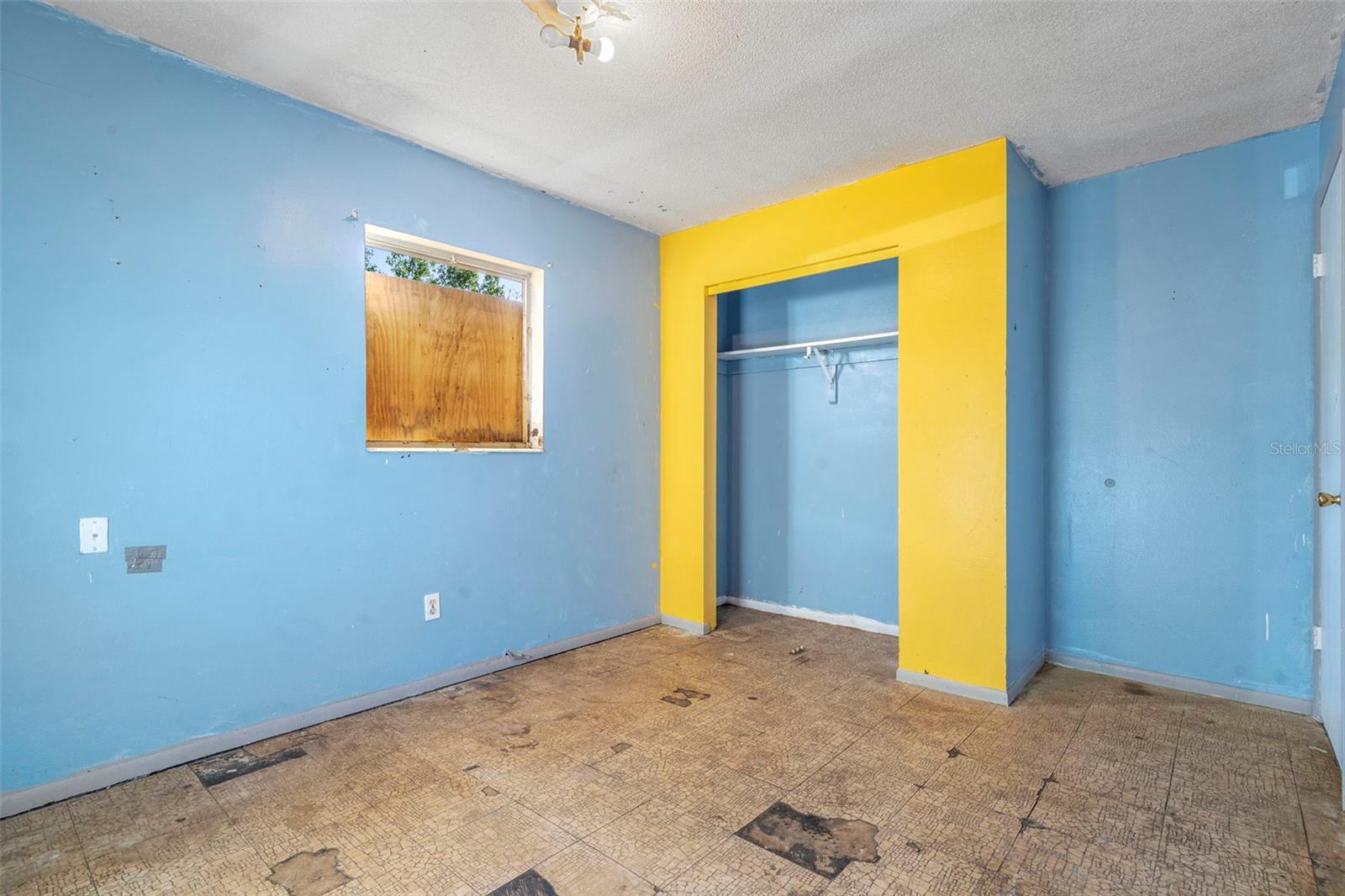 Image 35 of 48 For 298 Nursery Street