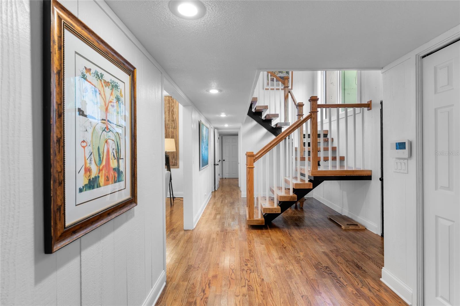 Image 26 of 91 For 120 Beach Street