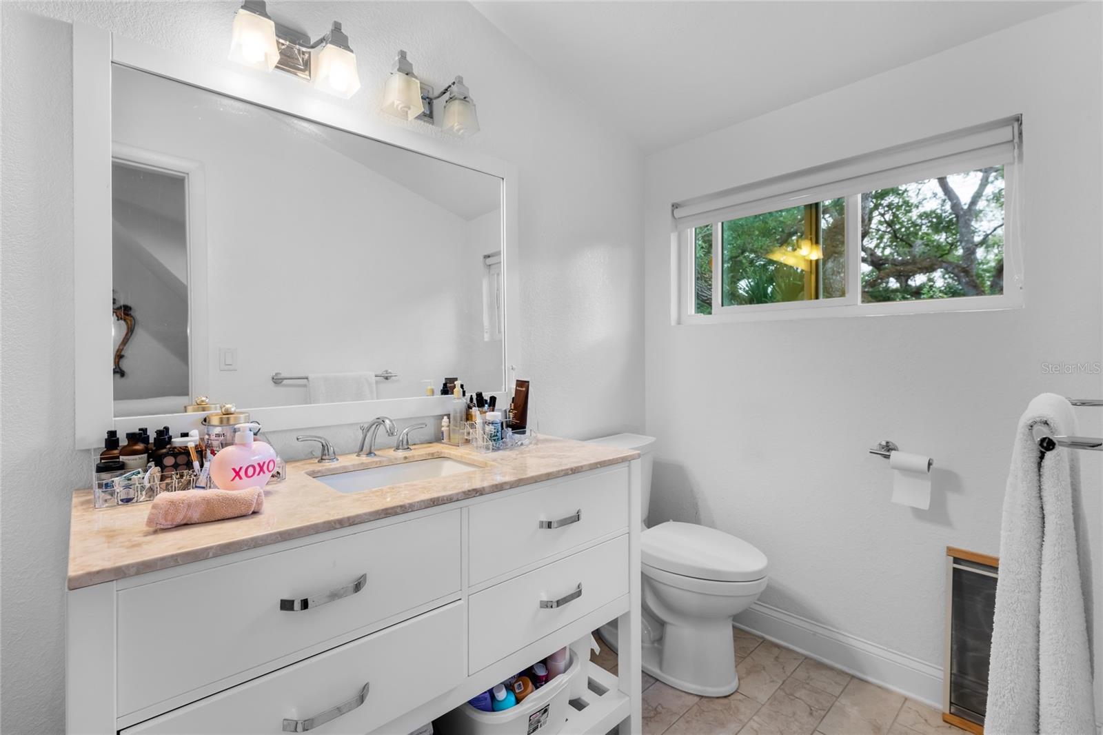 Image 46 of 91 For 120 Beach Street