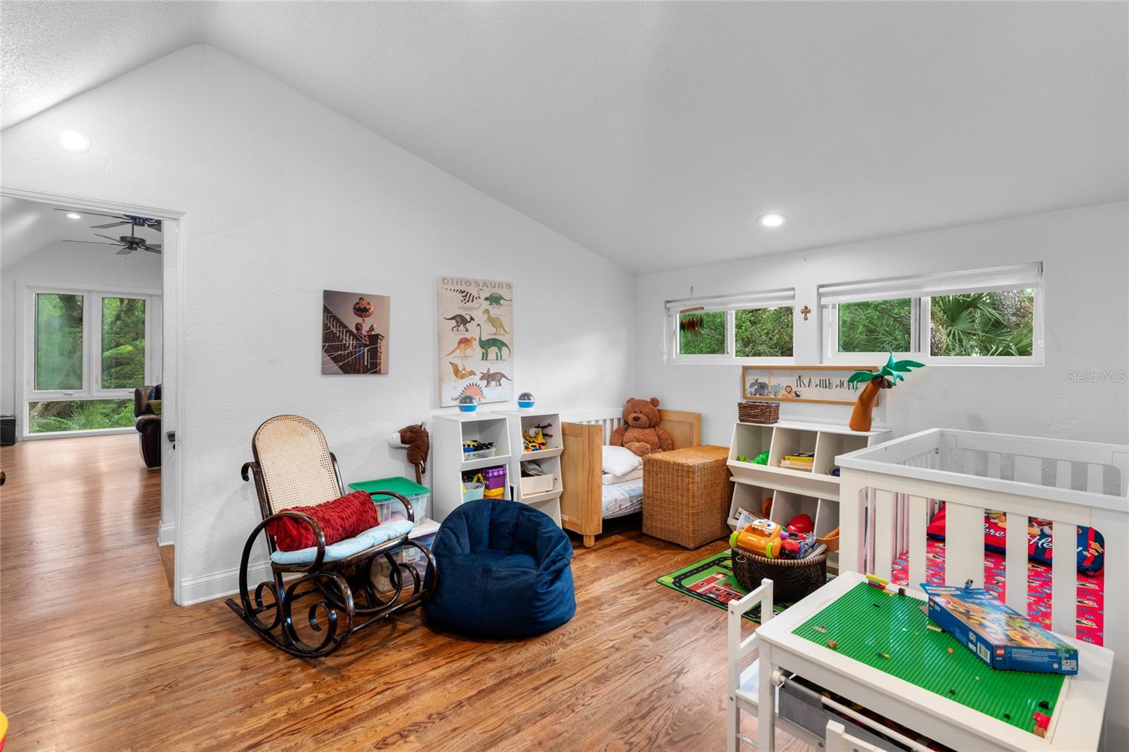 Image 48 of 91 For 120 Beach Street