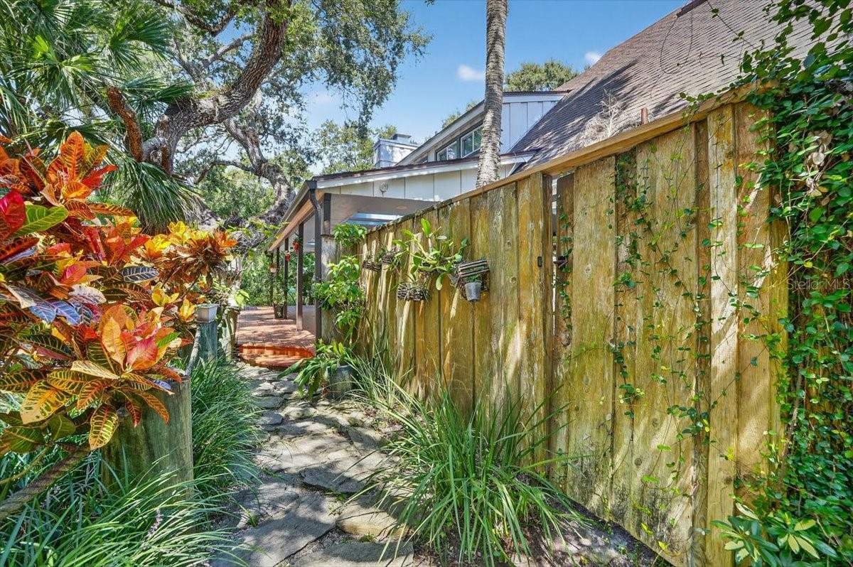 Image 75 of 91 For 120 Beach Street