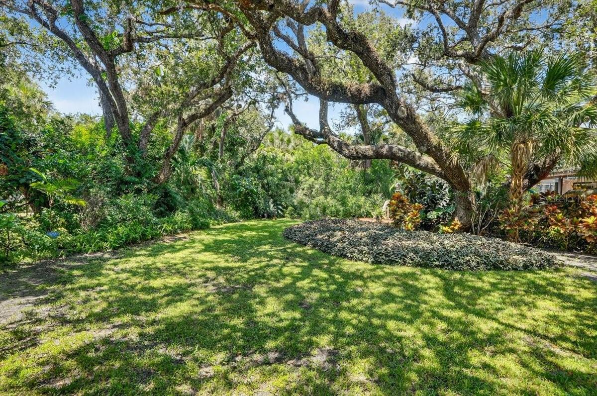 Image 78 of 91 For 120 Beach Street