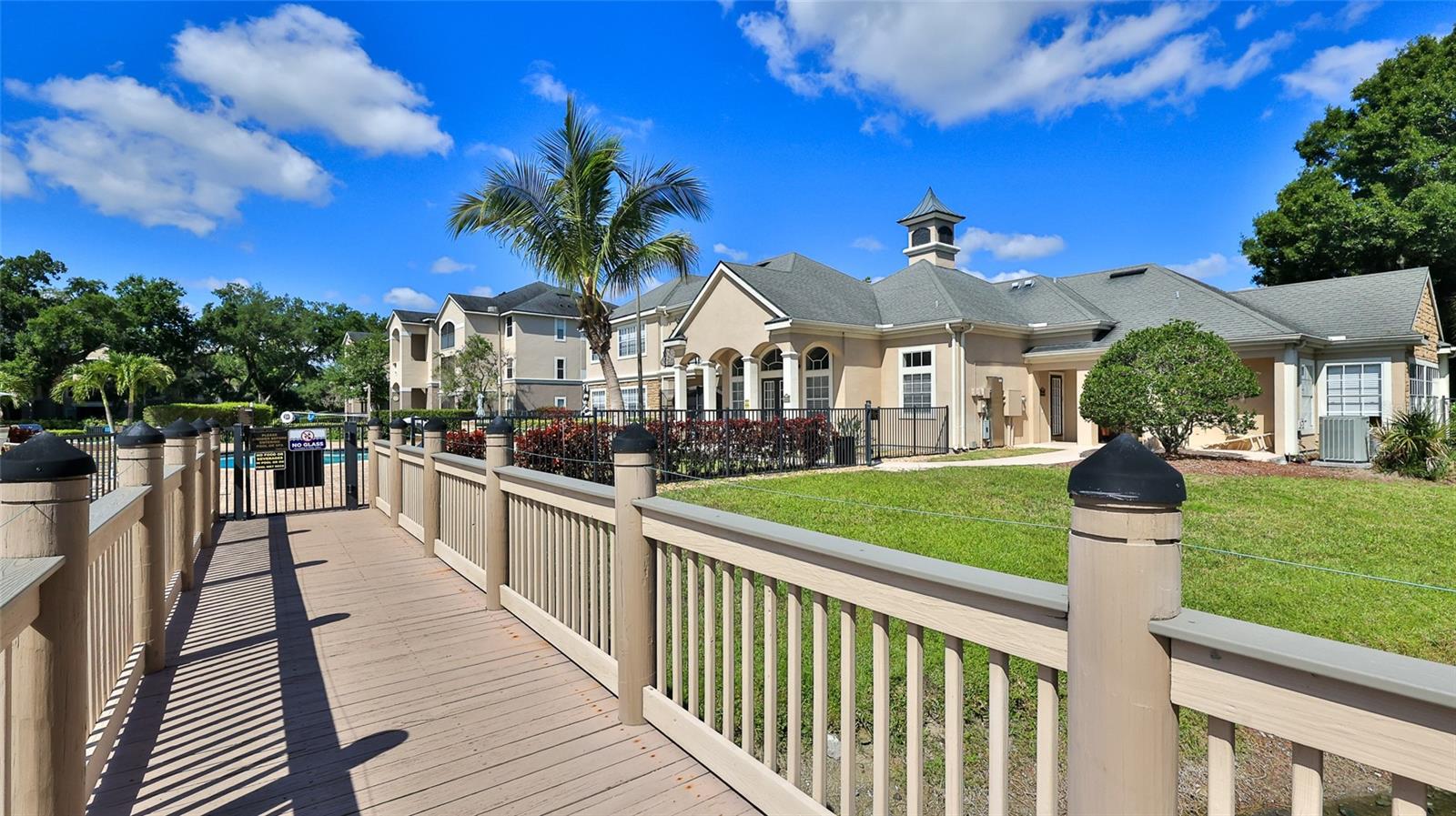 Image 26 of 32 For 940 Village Trail 8-205