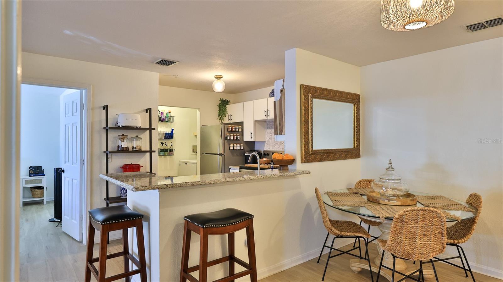 Image 6 of 32 For 940 Village Trail 8-205