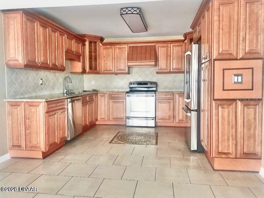 Image 5 of 36 For 2900 Atlantic Avenue 1603