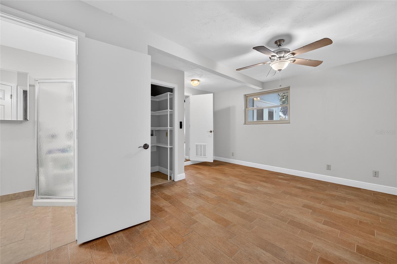 Image 11 of 32 For 2100 Peninsula Drive