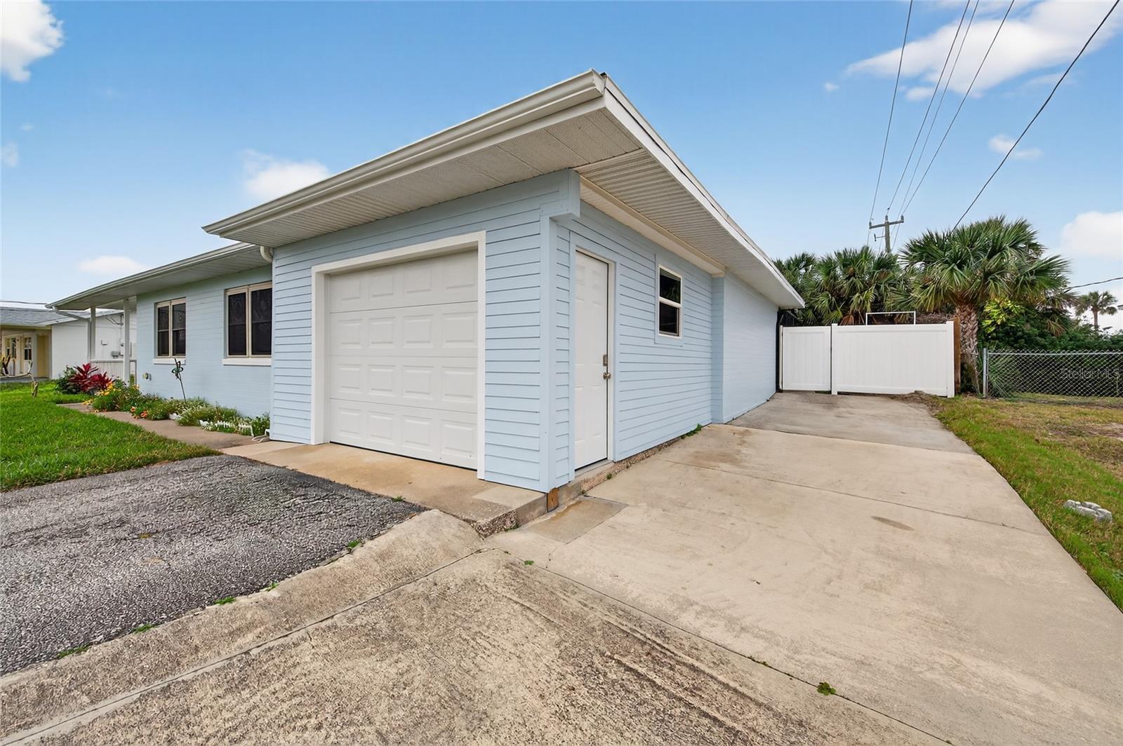 Image 22 of 32 For 2100 Peninsula Drive