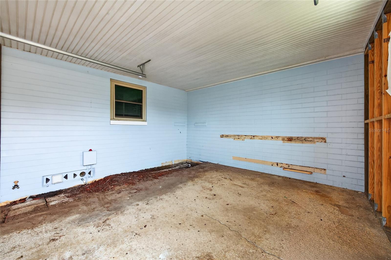 Image 23 of 32 For 2100 Peninsula Drive