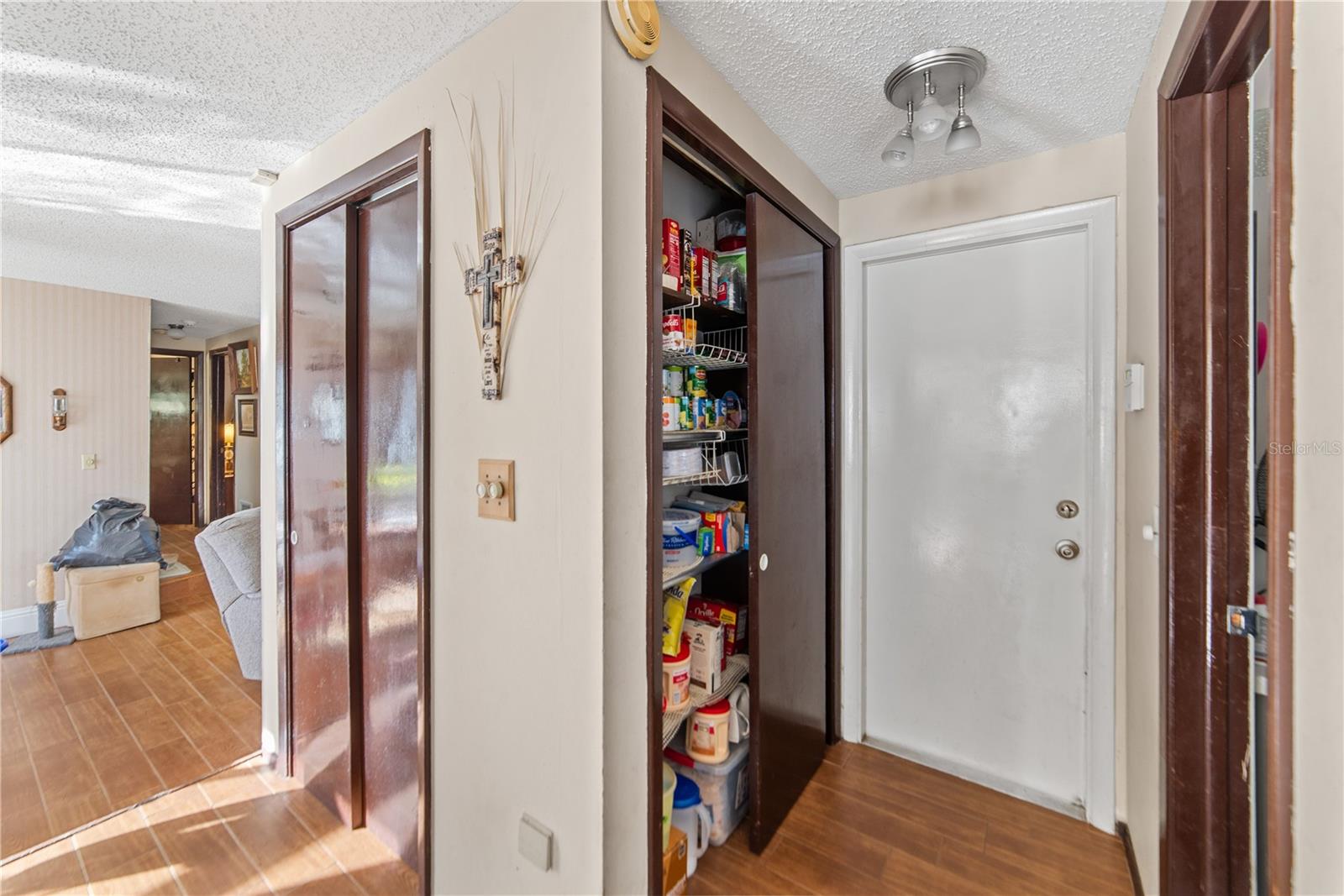 Image 12 of 23 For 6244 Kentfield Avenue