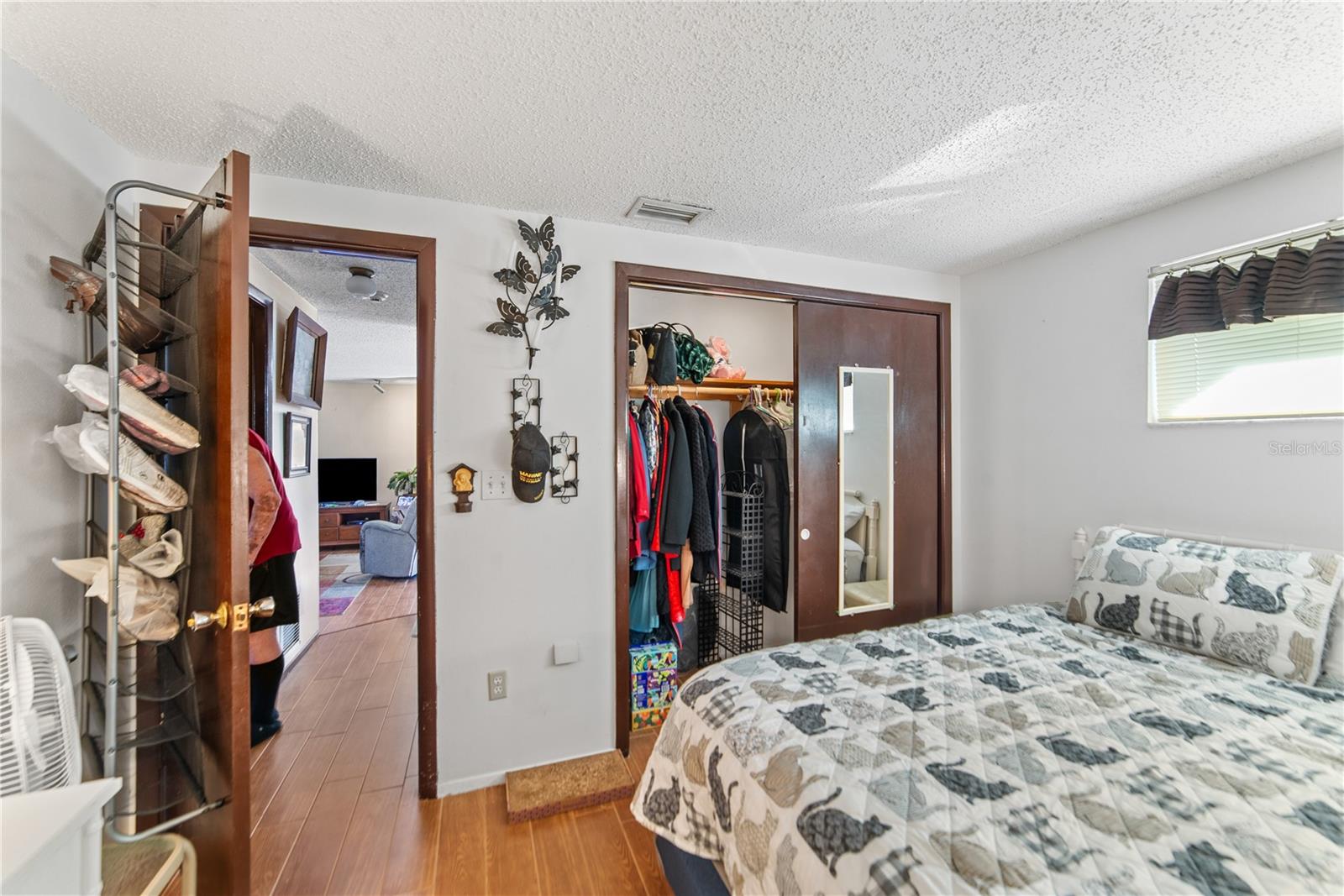 Image 17 of 23 For 6244 Kentfield Avenue