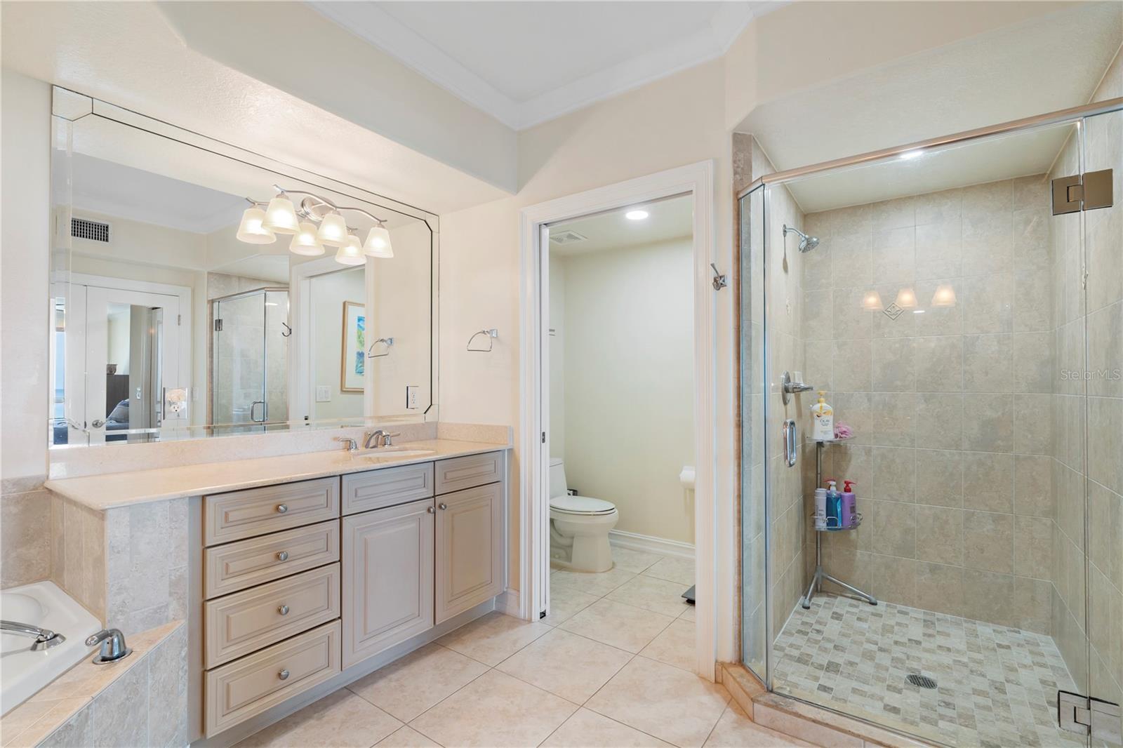 Image 23 of 37 For 4180 Highway A1a  305b