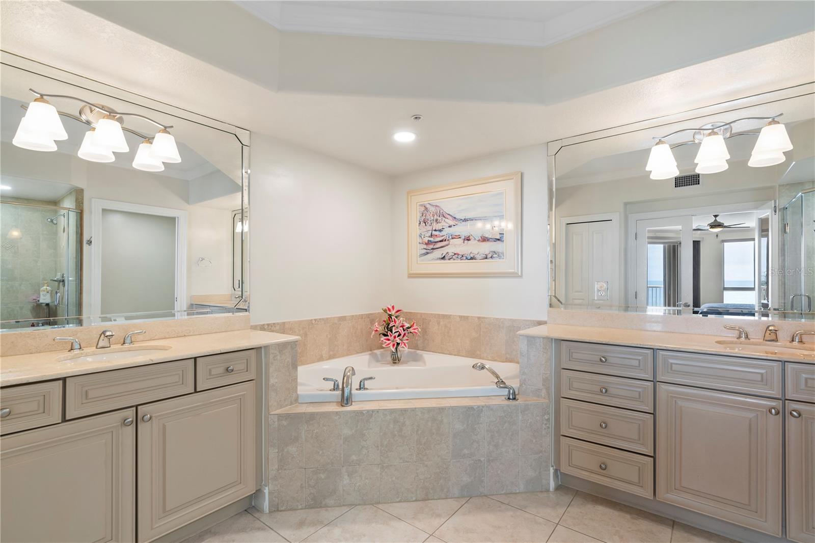 Image 24 of 37 For 4180 Highway A1a  305b