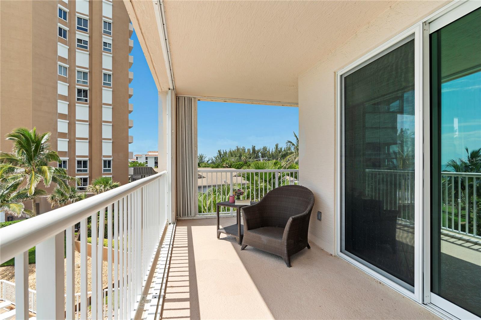 Image 25 of 37 For 4180 Highway A1a  305b