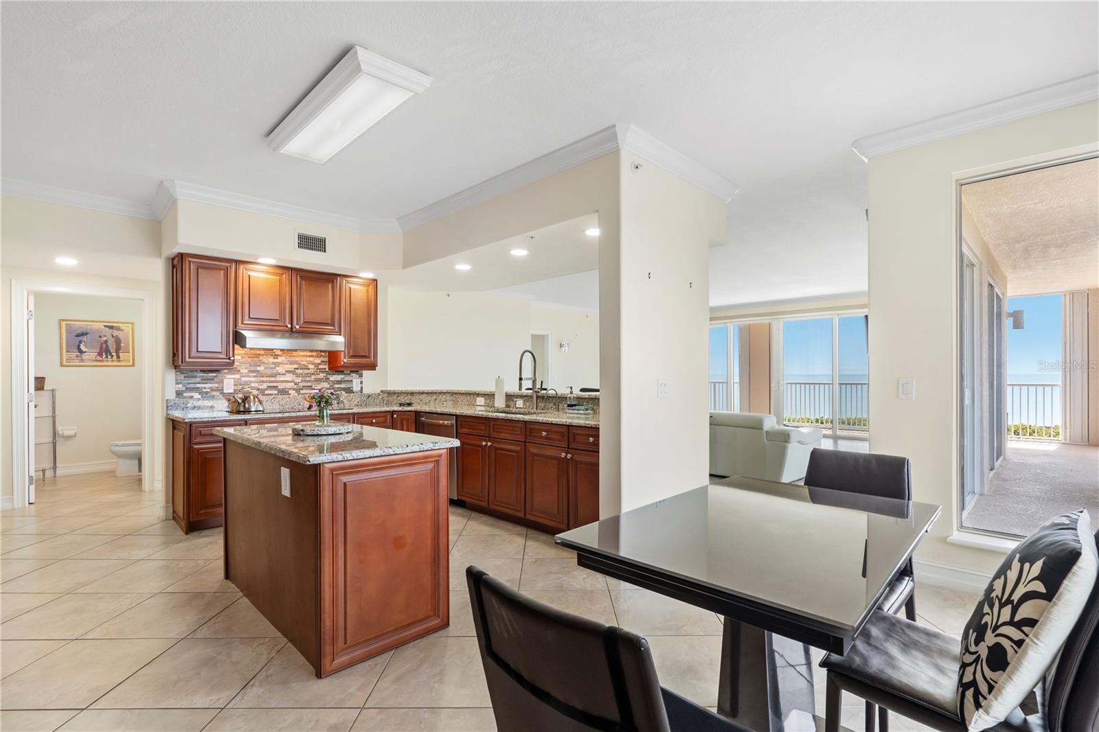 Image 8 of 37 For 4180 Highway A1a  305b