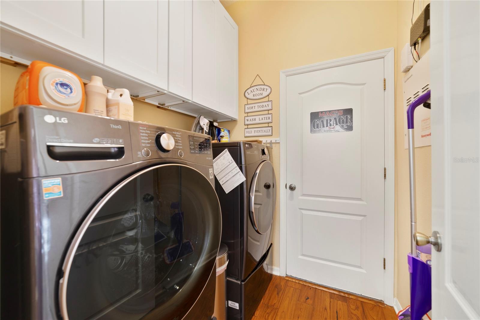 Image 28 of 38 For 107 Asterbrooke Drive