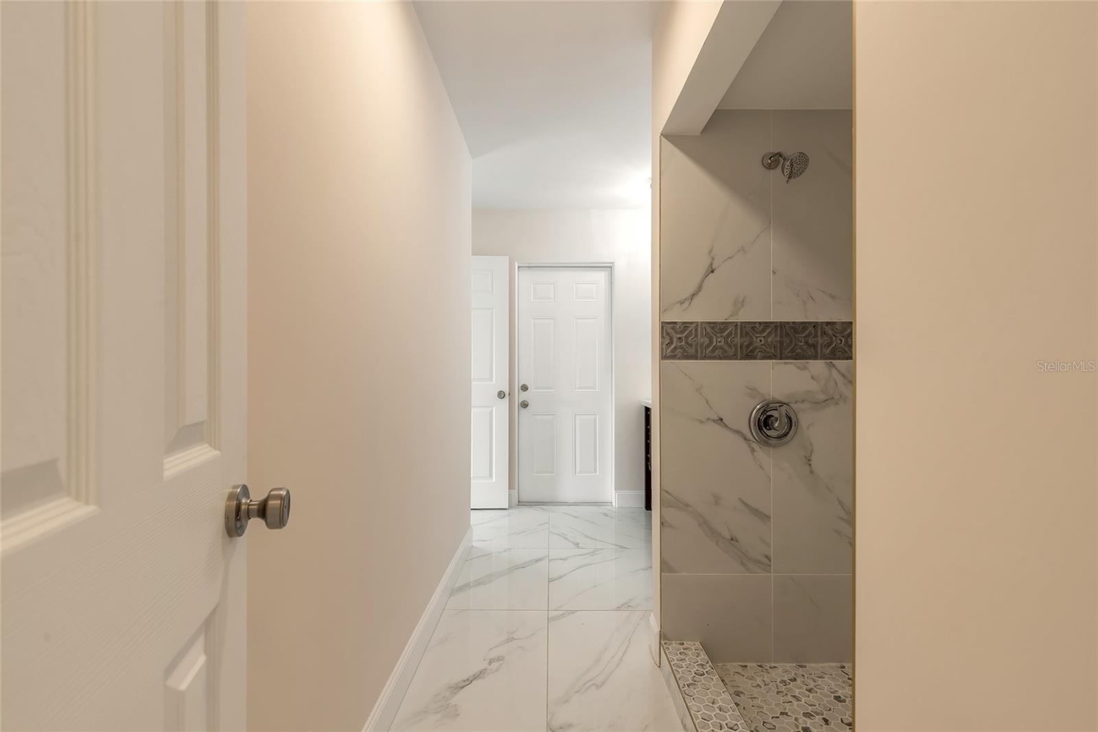 Image 20 of 55 For 1925 John Arthur Way