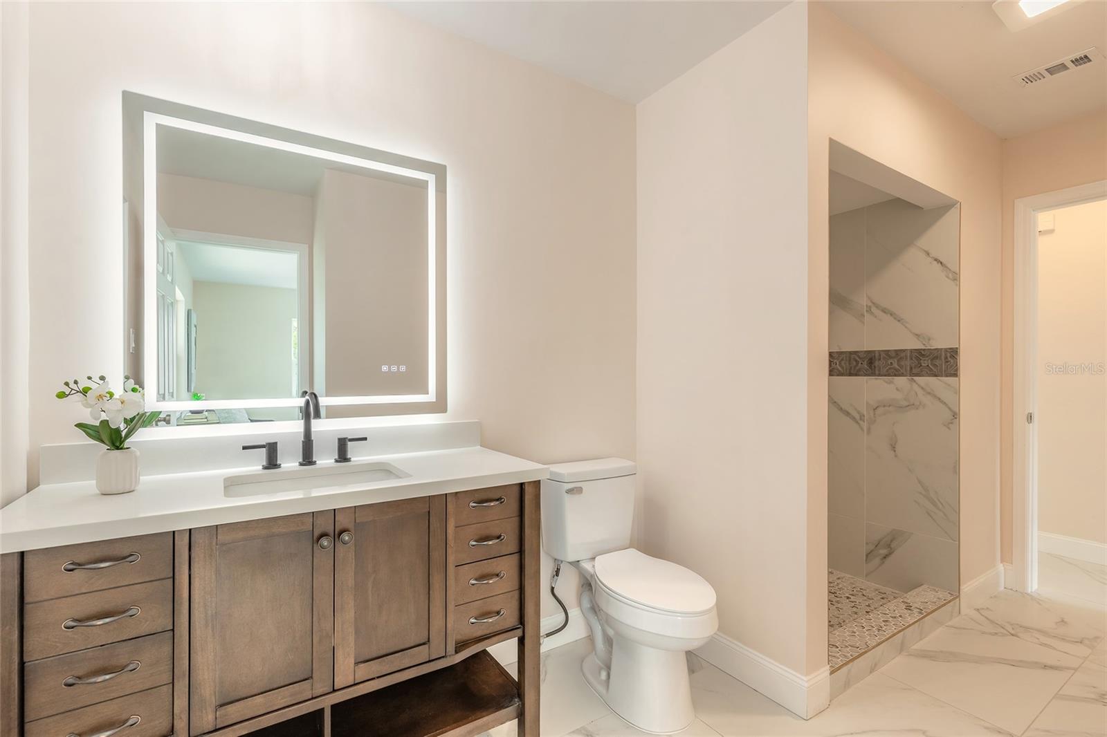 Image 21 of 55 For 1925 John Arthur Way