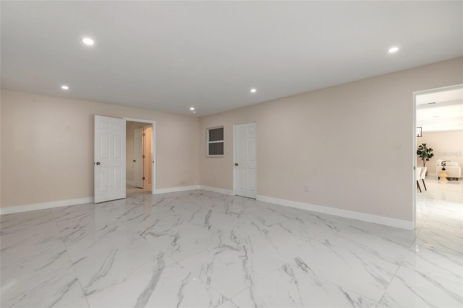 Image 29 of 55 For 1925 John Arthur Way