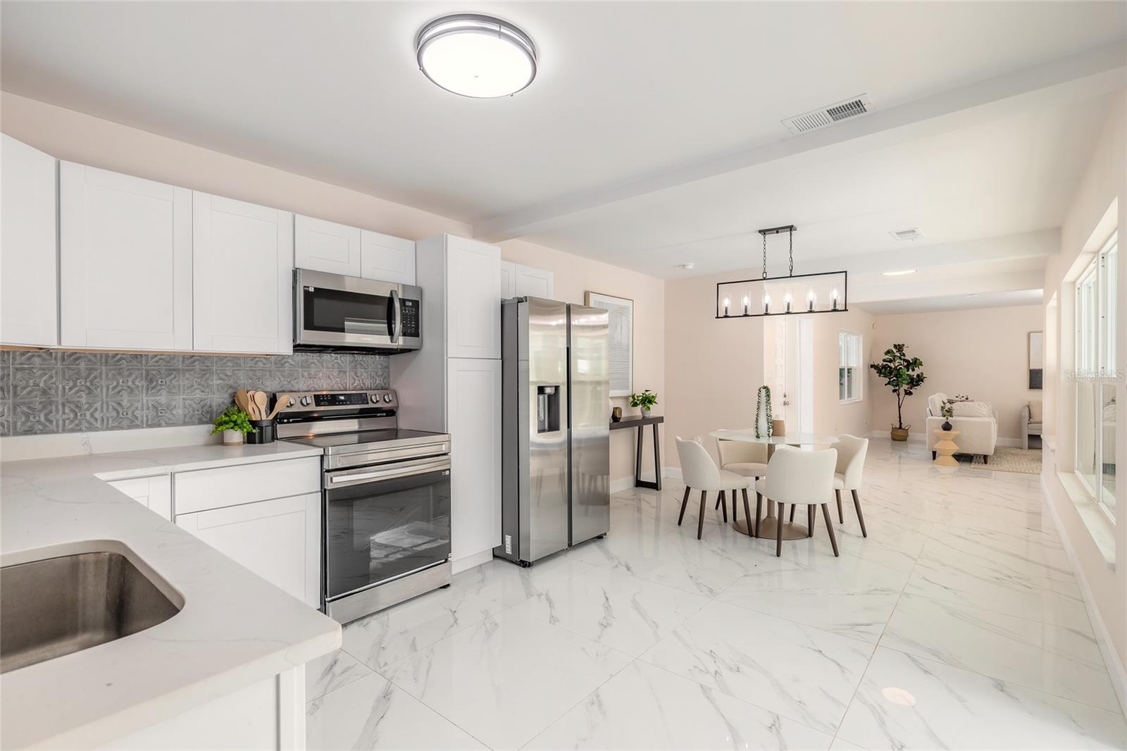 Image 9 of 55 For 1925 John Arthur Way