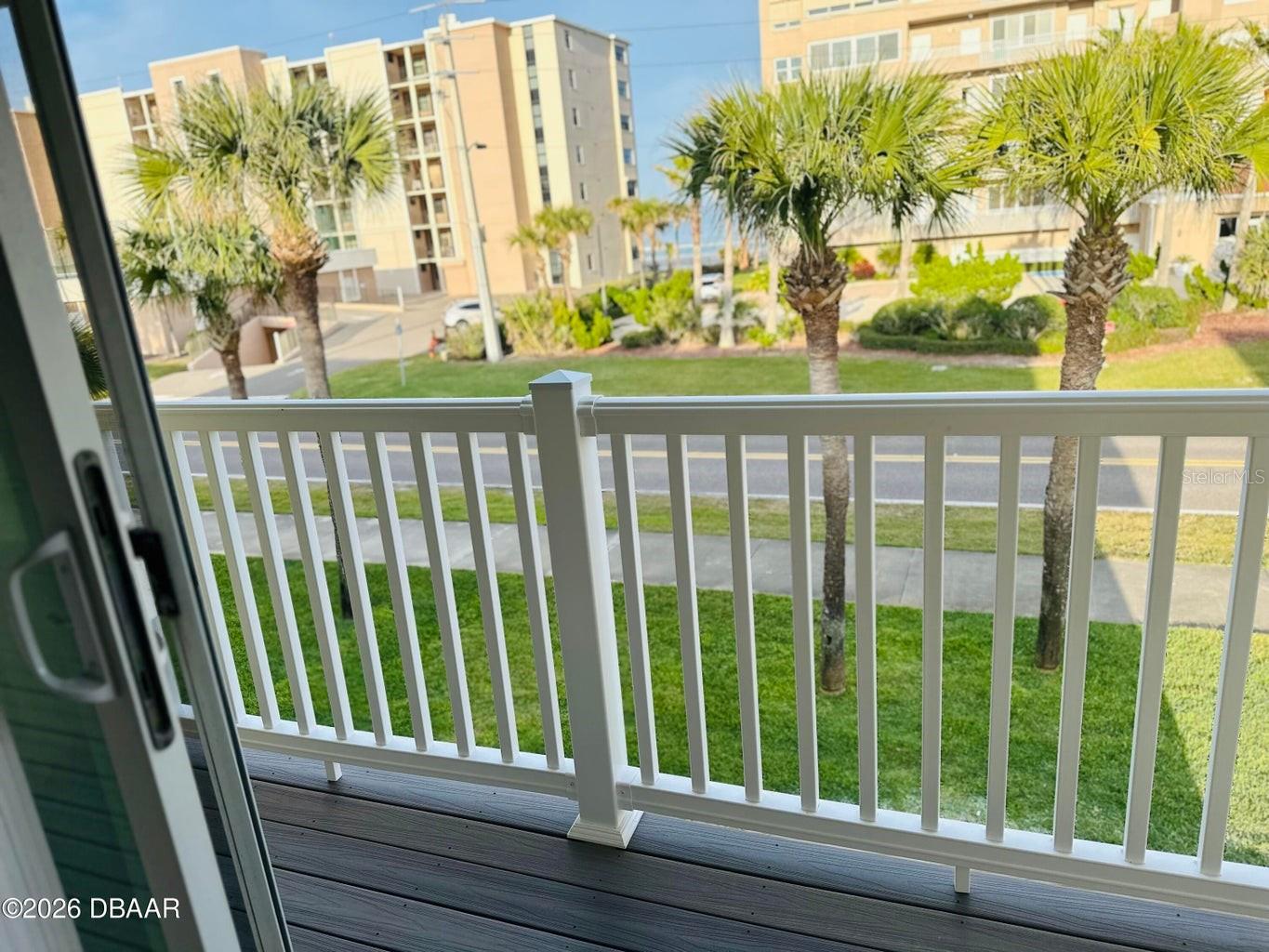 Image 22 of 25 For 4758 Atlantic Avenue 6