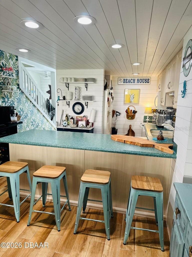 Image 5 of 25 For 4758 Atlantic Avenue 6