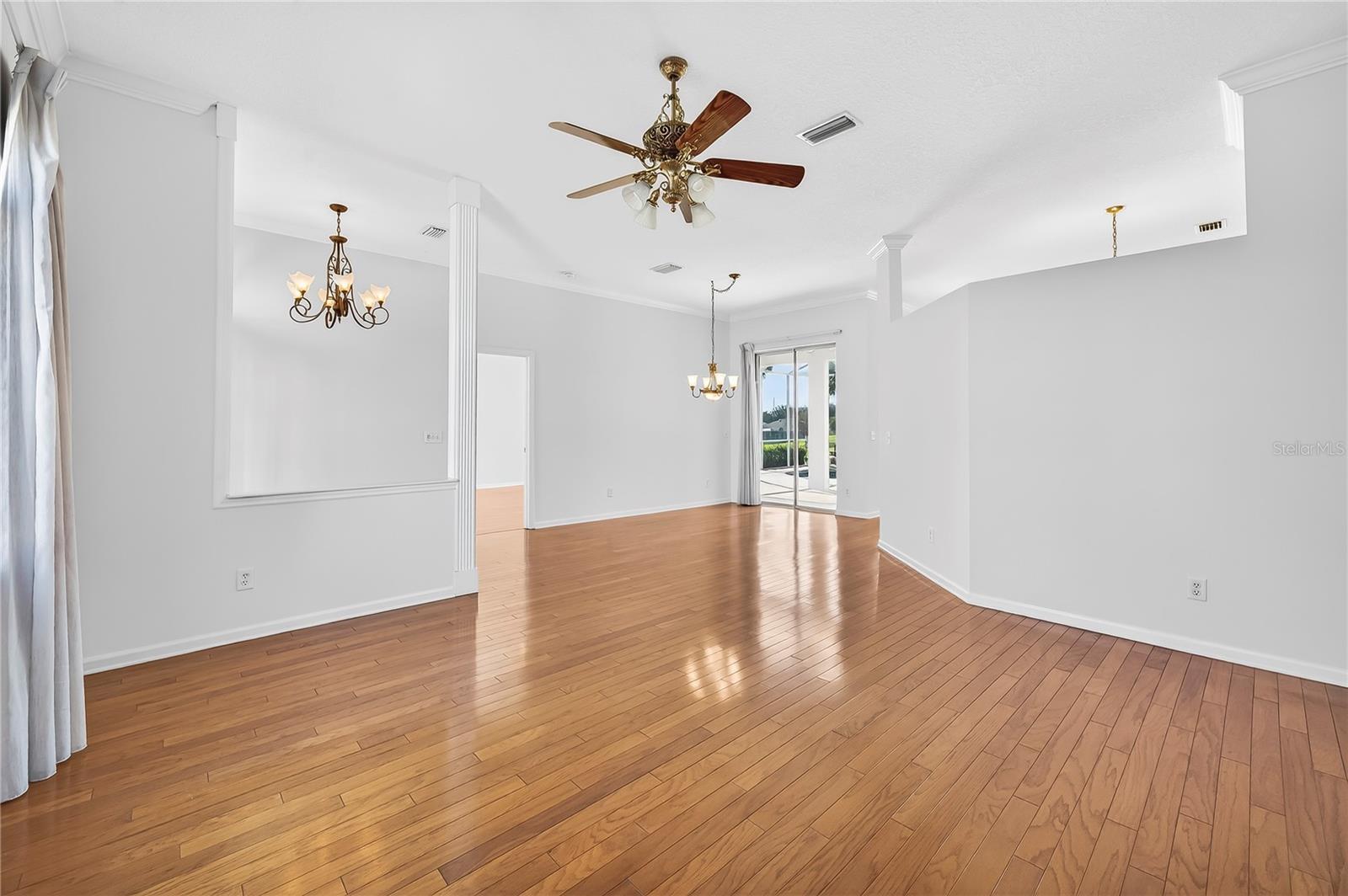 Image 12 of 50 For 5695 25th Loop