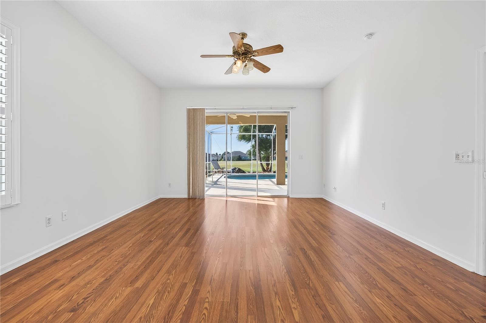 Image 25 of 50 For 5695 25th Loop