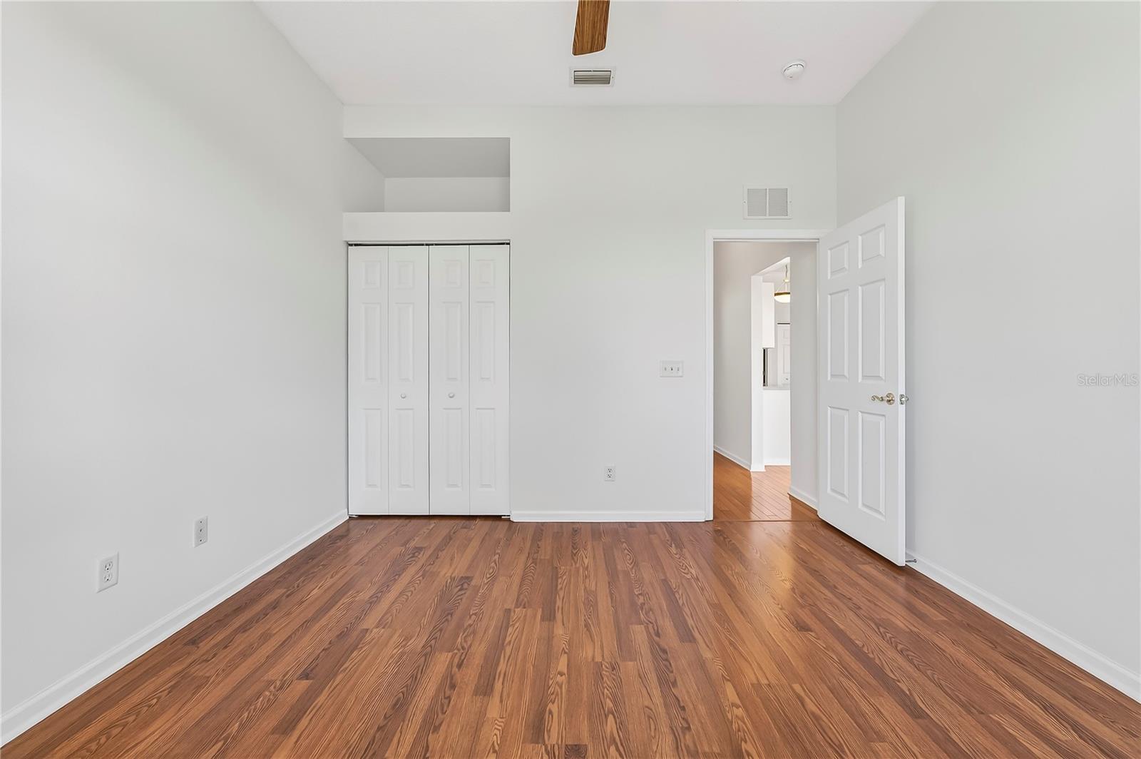 Image 34 of 50 For 5695 25th Loop