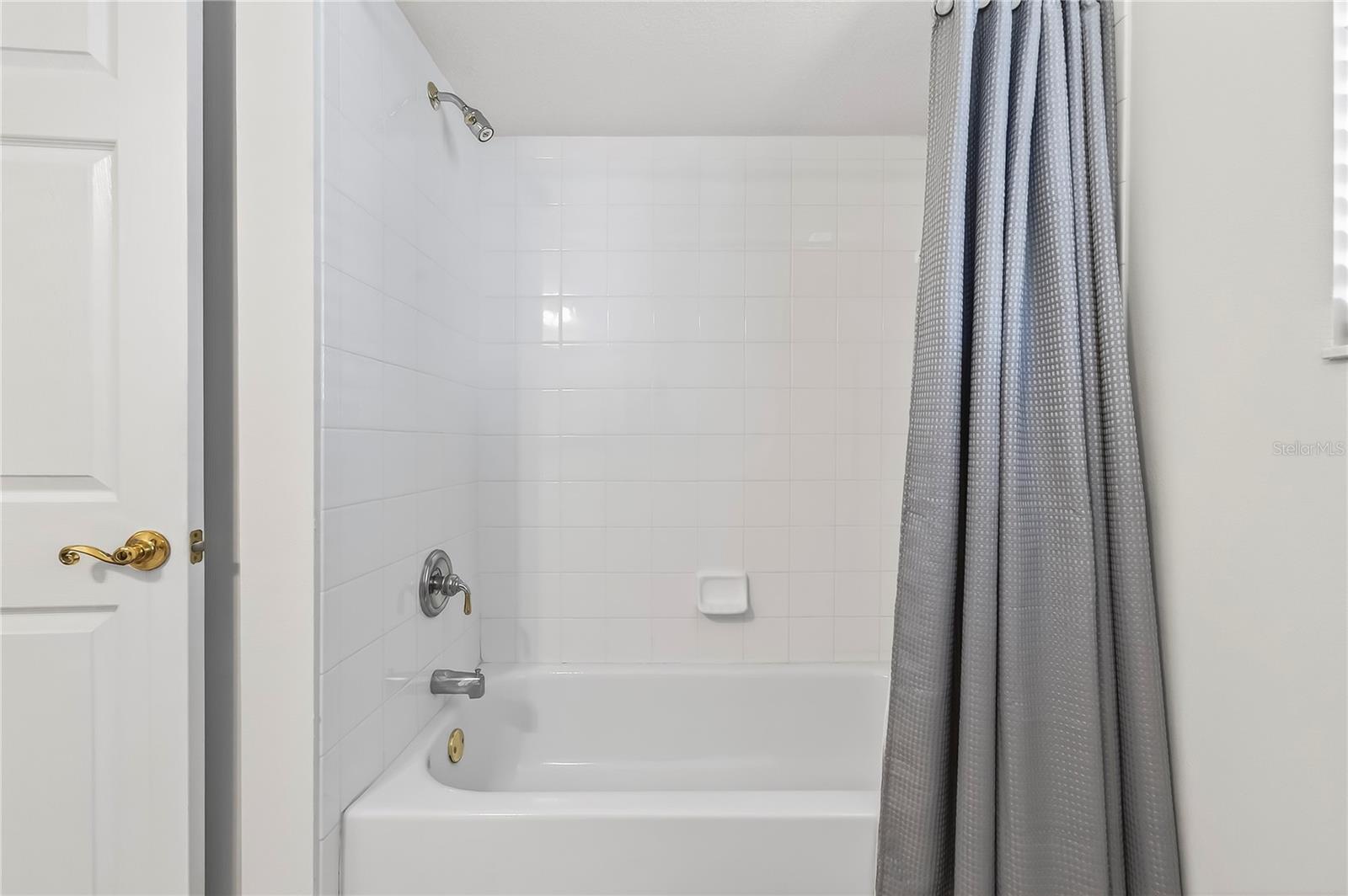 Image 36 of 50 For 5695 25th Loop